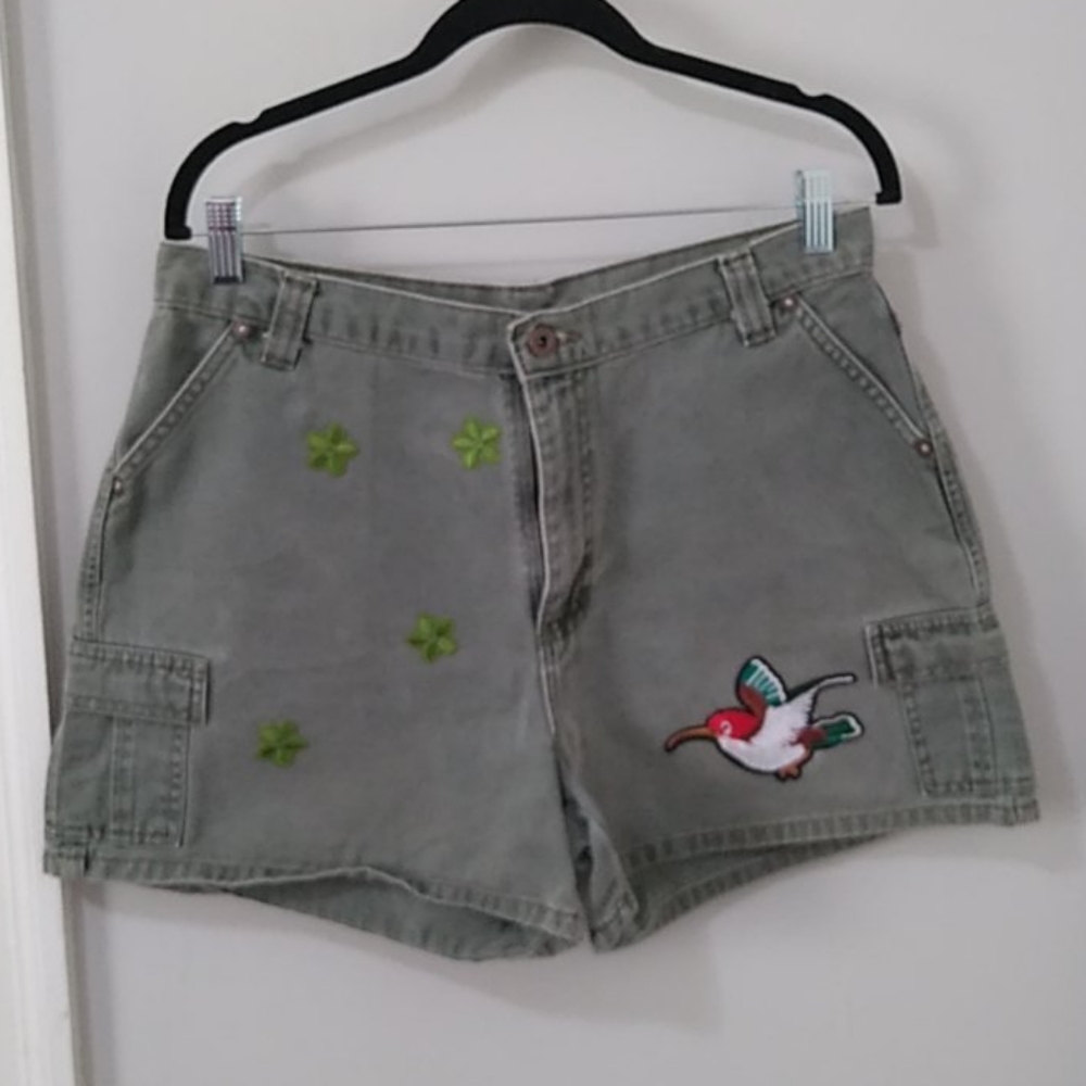 Lee Dungarees Patched Hummingbird Cargo Shorts
